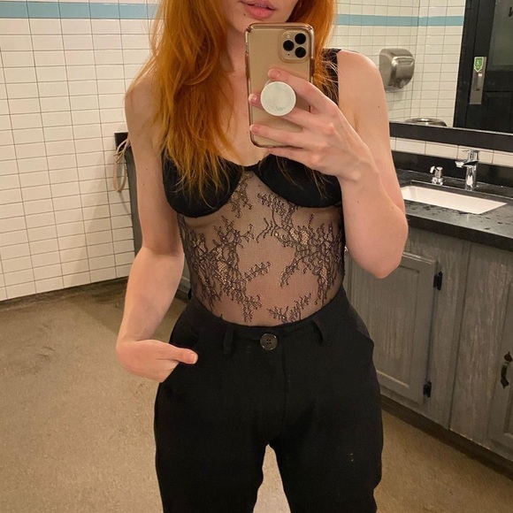 Danielle Bernstein Black Sheer Lace Adjustable Bodysuit Size 2 - Picture 3 of 6